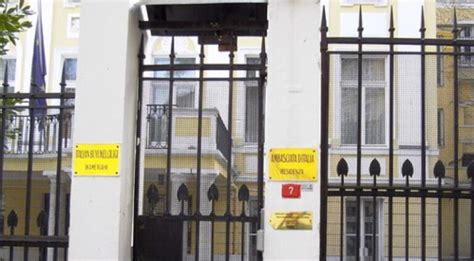 Consulte as listas de requerimentos – Consolato Generale d'Italia .